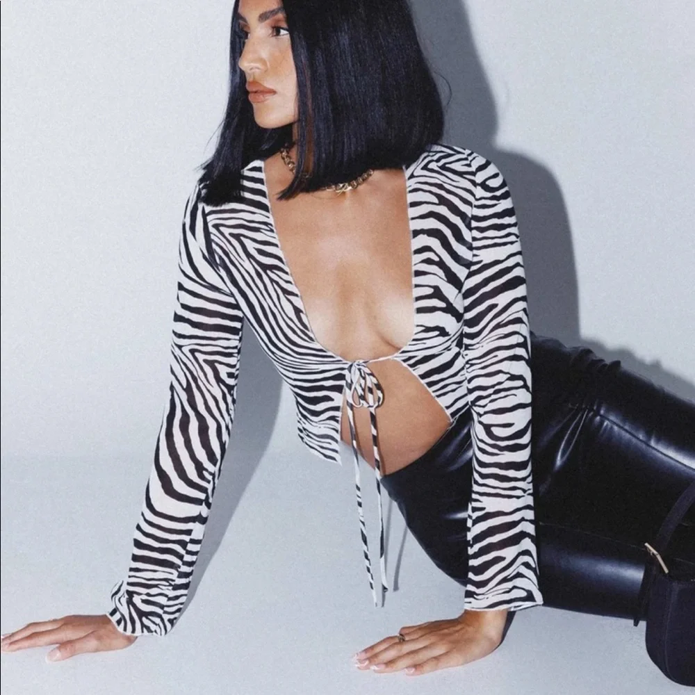 PRINCESS POLLY | DANIELLA LONG SLEEVE TOP ZEBRA XS - Picture 1 of 8